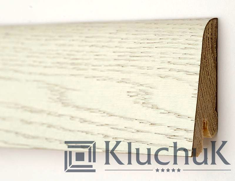 Плінтус дерев'яний Kluchuk Рустик 60 Дуб Арктик, 19х60х2200 мм