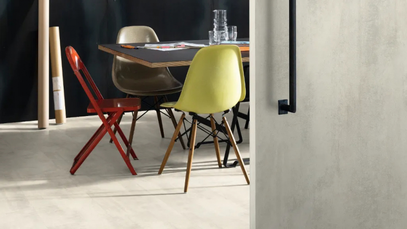 Ламінат Egger Kingsize AQUA+ 33/8 Хромікс білий