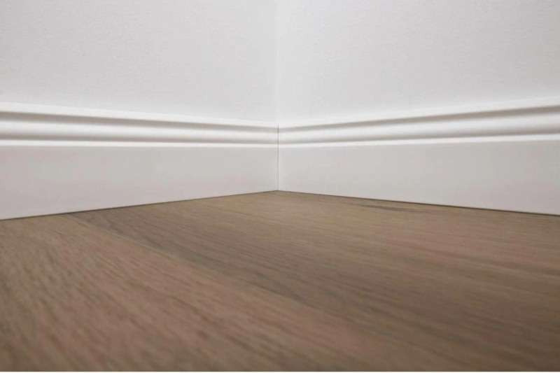 Плінтус Arbiton STIQ XL  STX820 Білий 80*14 мм 2,2 м