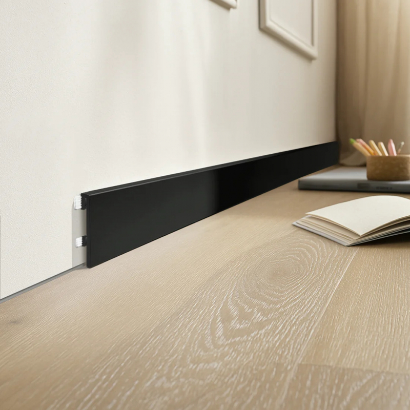 Плінтус Arbiton FORTINO 80 200 Black 80*16 мм 2,2 м