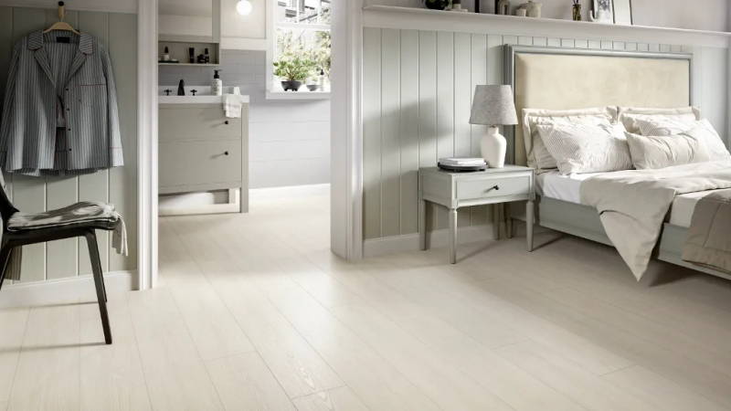 Ламінат Egger Classic AQUA+ 33/8 Дуб Казелла білий