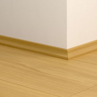 Плінтус МДФ Quick-Step Scotia 17*17*2400 мм Дуб світло-коричневий