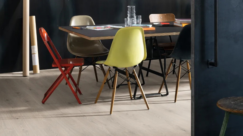 Ламінат Egger Classic AQUA+ 32/8 Дуб Тревізо сірий