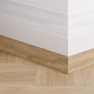 Плінтус МДФ Quick-Step Scotia 17*17*2400 мм Дуб обгорілий