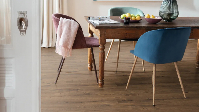 Ламінат Egger Classic AQUA 32/8 Дуб Даннінгтон темний