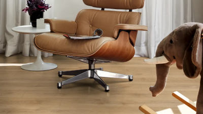 Ламінат Egger Classic V4 32/8 Дуб Норд світло-коричневий