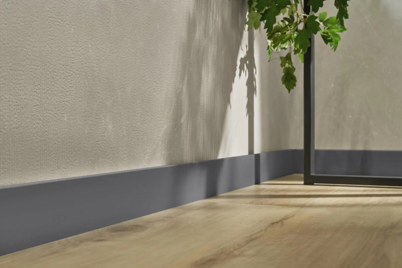 Плінтус Arbiton STIQ XL STX810 273 Anthracite 80*15 мм 2,2 м