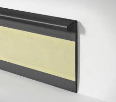 Плінтус для ковроліну Döllken TLE-55-110 Чорний