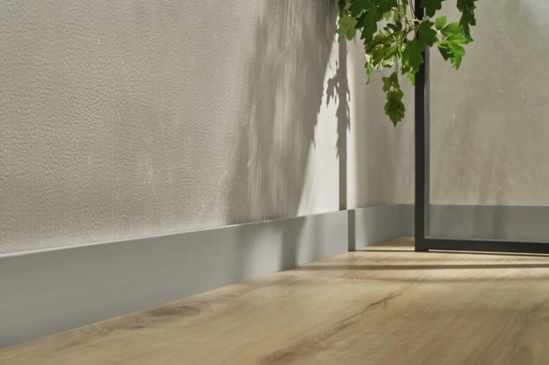 Плінтус Arbiton STIQ XL STX810 212 Cappucino 80*15 мм 2,2 м