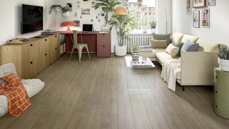 Ламінат Egger Classic AQUA 32/8 Дуб Турін коричневий