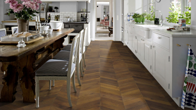 Паркетна дошка KAHRS CHEVRON Oak Chevron Dark Brown Oil