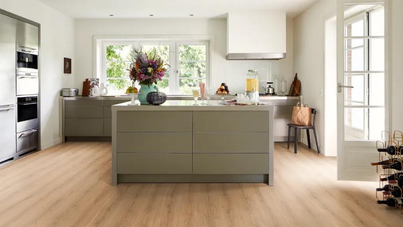 Ламінат Egger Classic AQUA+ 32/8 Дуб Падуя медовий