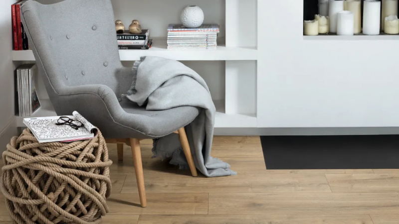 Ламінат Egger Large 32/8 Дуб Лойа коричневий