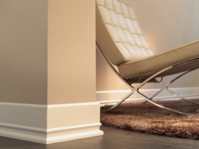 Плінтус NMC дюрополімерний FD21 WallStyl білий 130х20х2000 мм