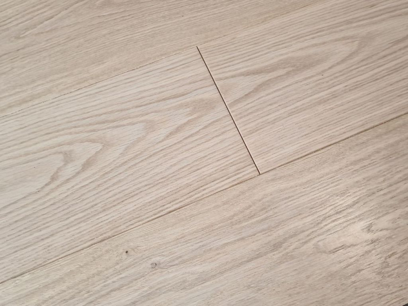 Паркетна дошка Ellwood Herringbone 90 Селект 052 Дуб Кремовий 140 мм T&amp;G УФ Олія фаска V4 1-смуговий дизайн