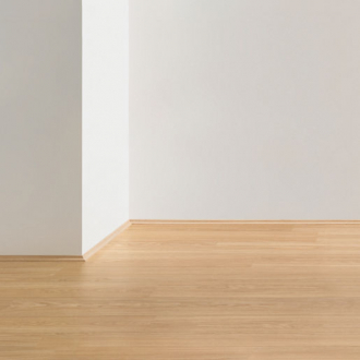 Плінтус МДФ Quick-Step Scotia 17*17*2400 мм Романтичний дуб